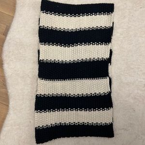 Gap Knitted Infinity Winter Scarf